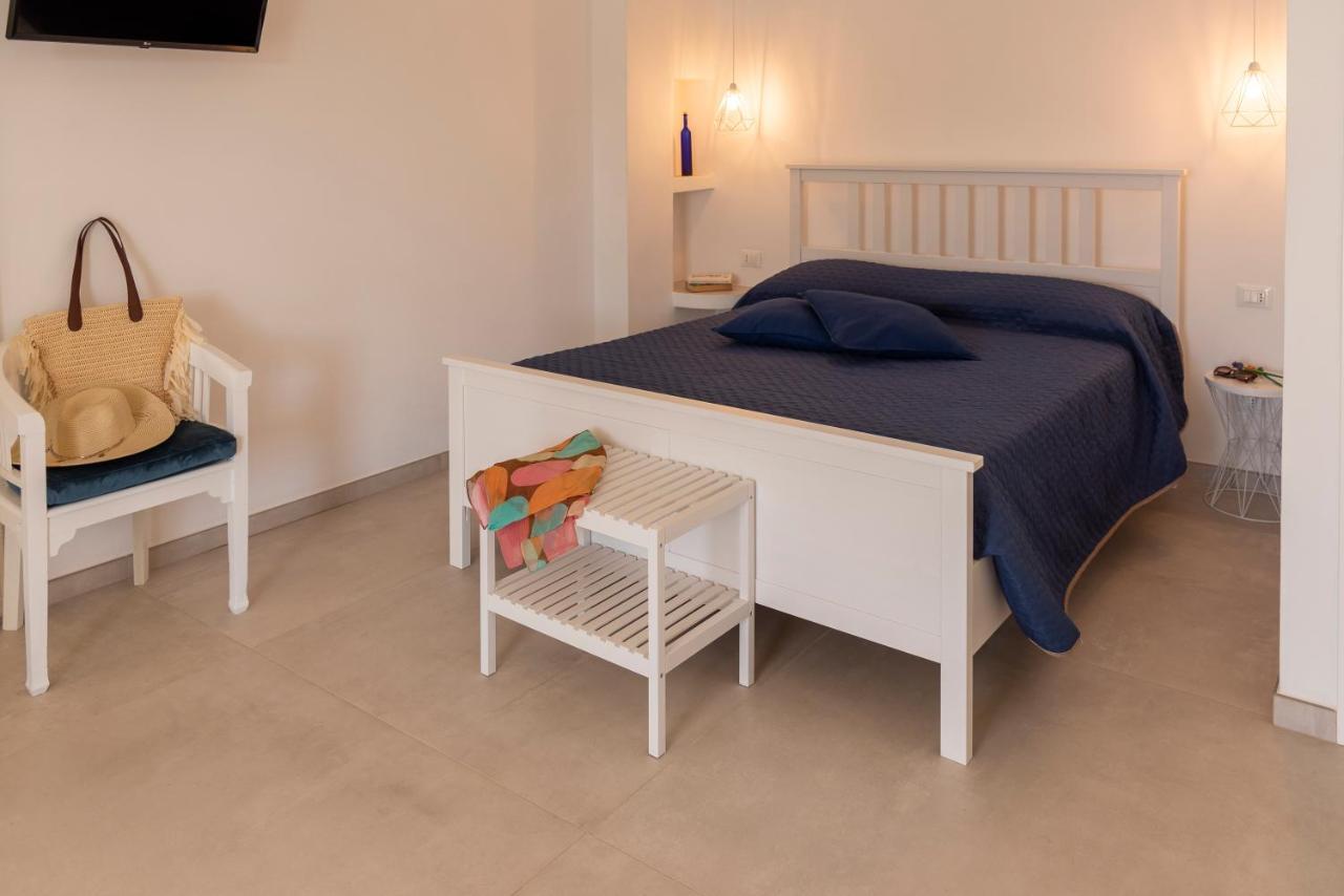 Maridea - Les Suites Du Soleil Ponza Exterior foto