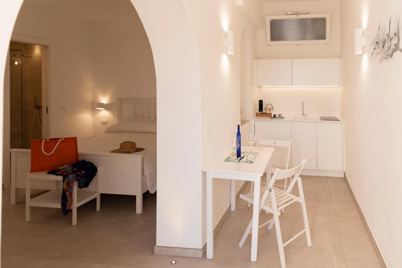 Maridea - Les Suites Du Soleil Ponza Exterior foto