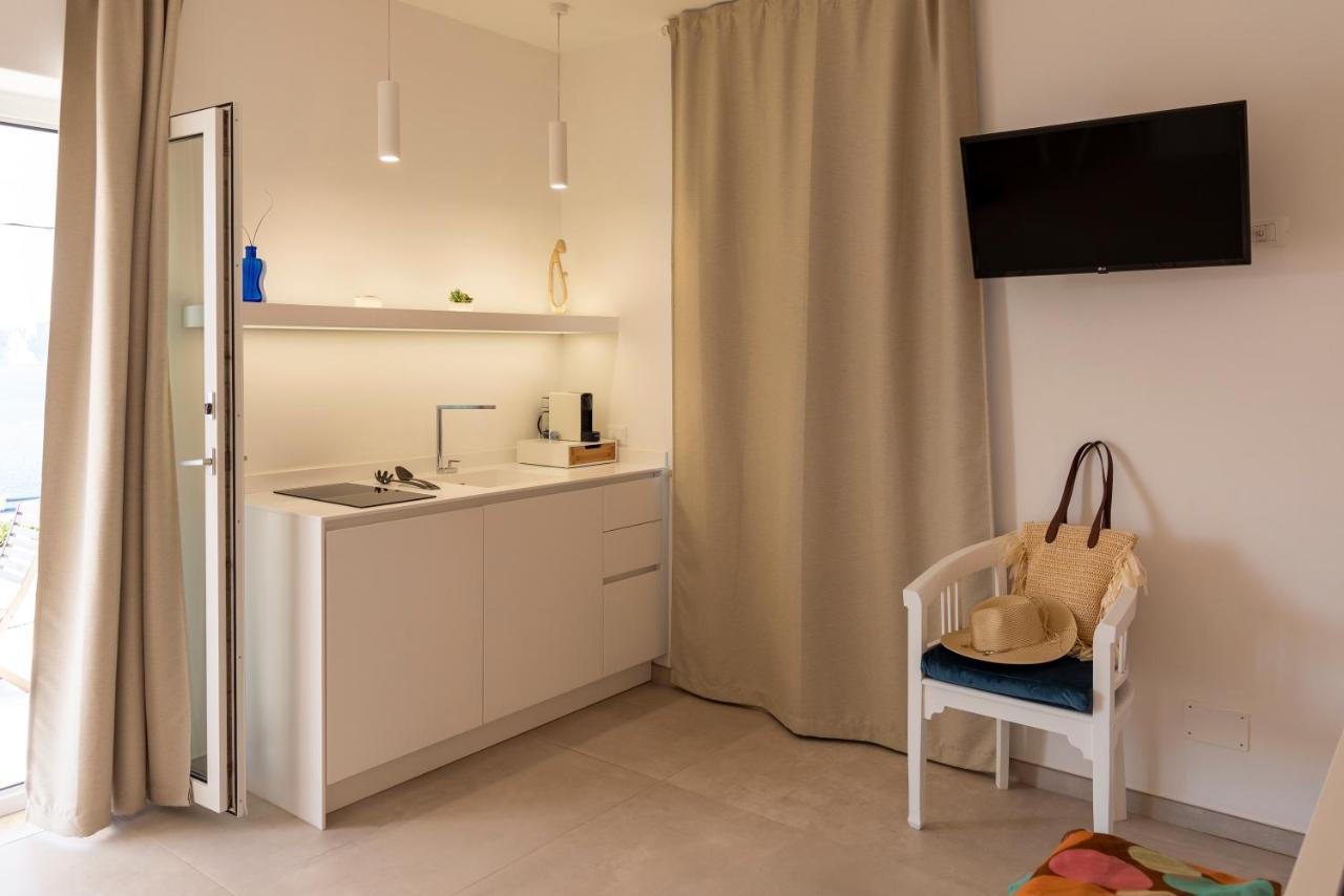 Maridea - Les Suites Du Soleil Ponza Exterior foto